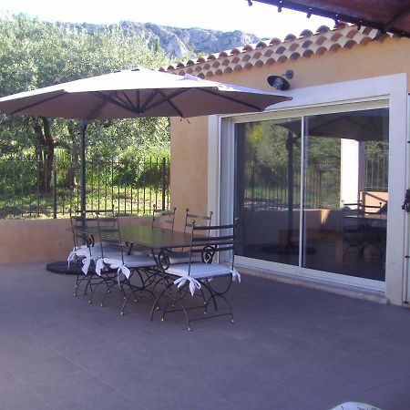 Petit Coin De Paradis Apartman Mérindol Kültér fotó